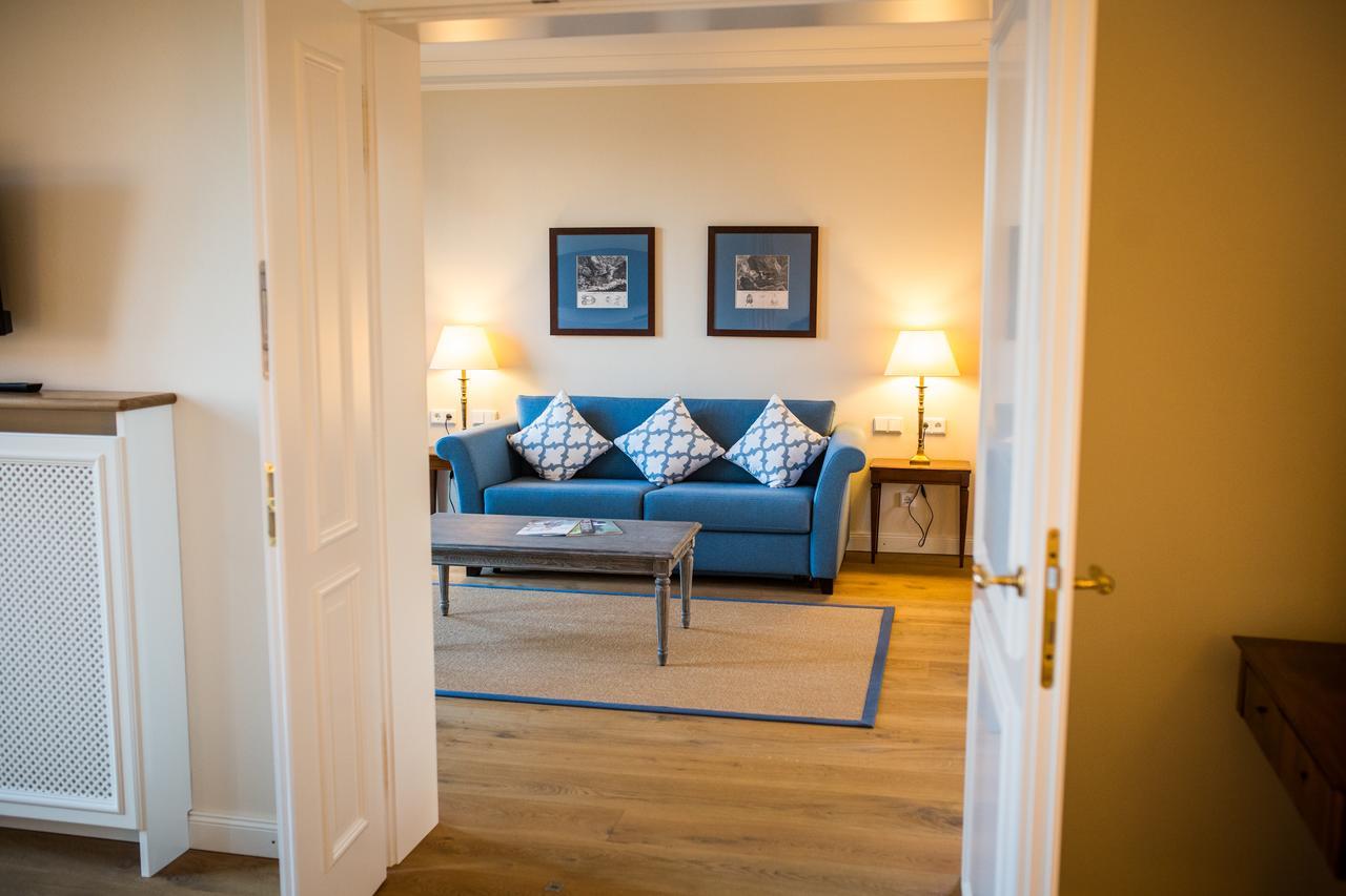 Hotel Schloss Leitheim Luaran gambar